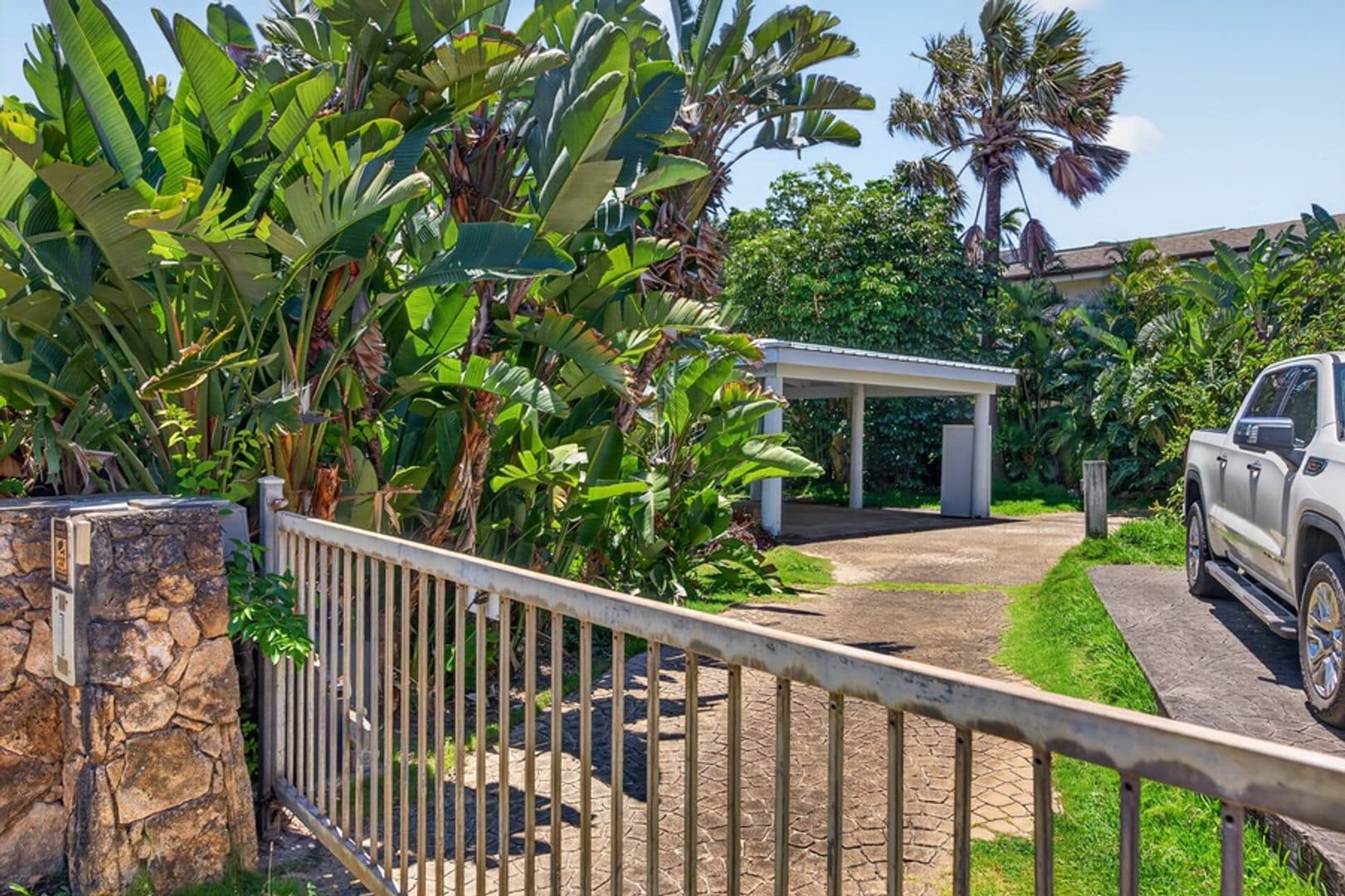 Haleiwa House: 59-60 Huelo Street