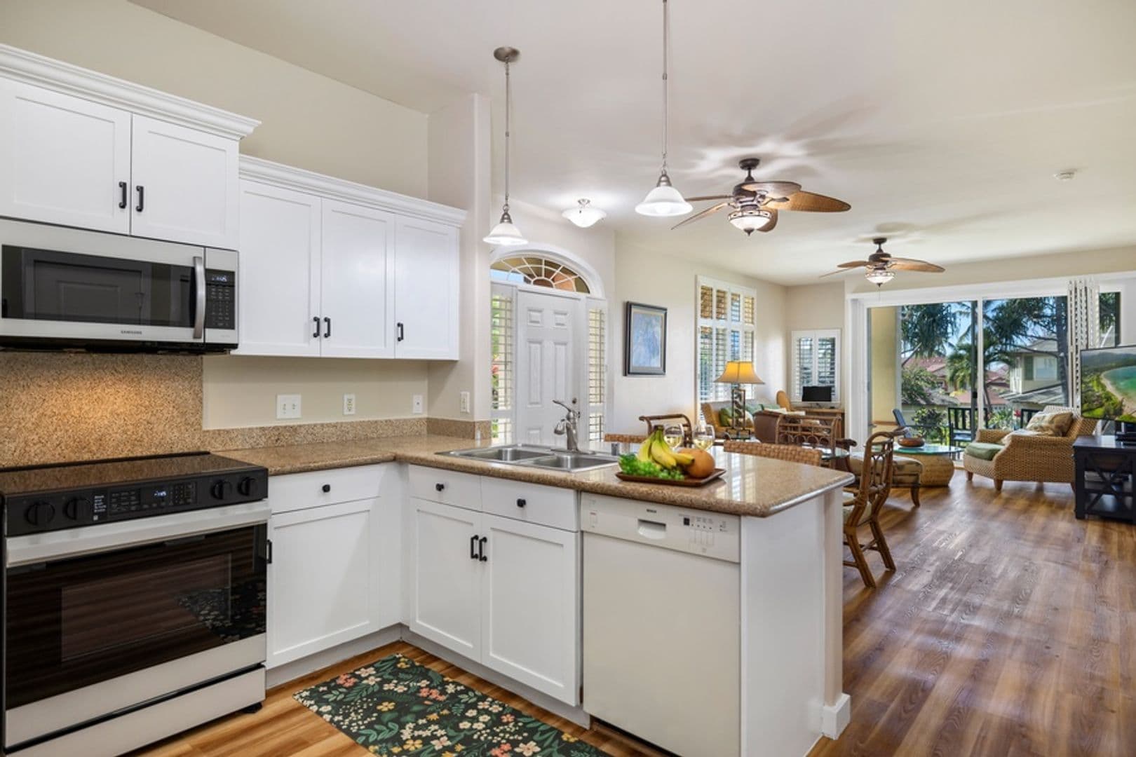 Kapolei House: 92-1001 Aliinui Drive #14B