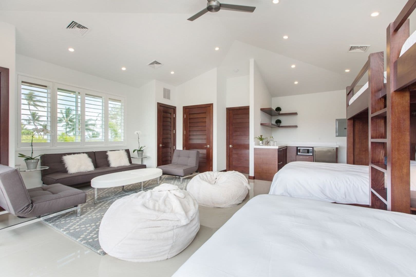 Honolulu House: 224 Ka'alawai Place