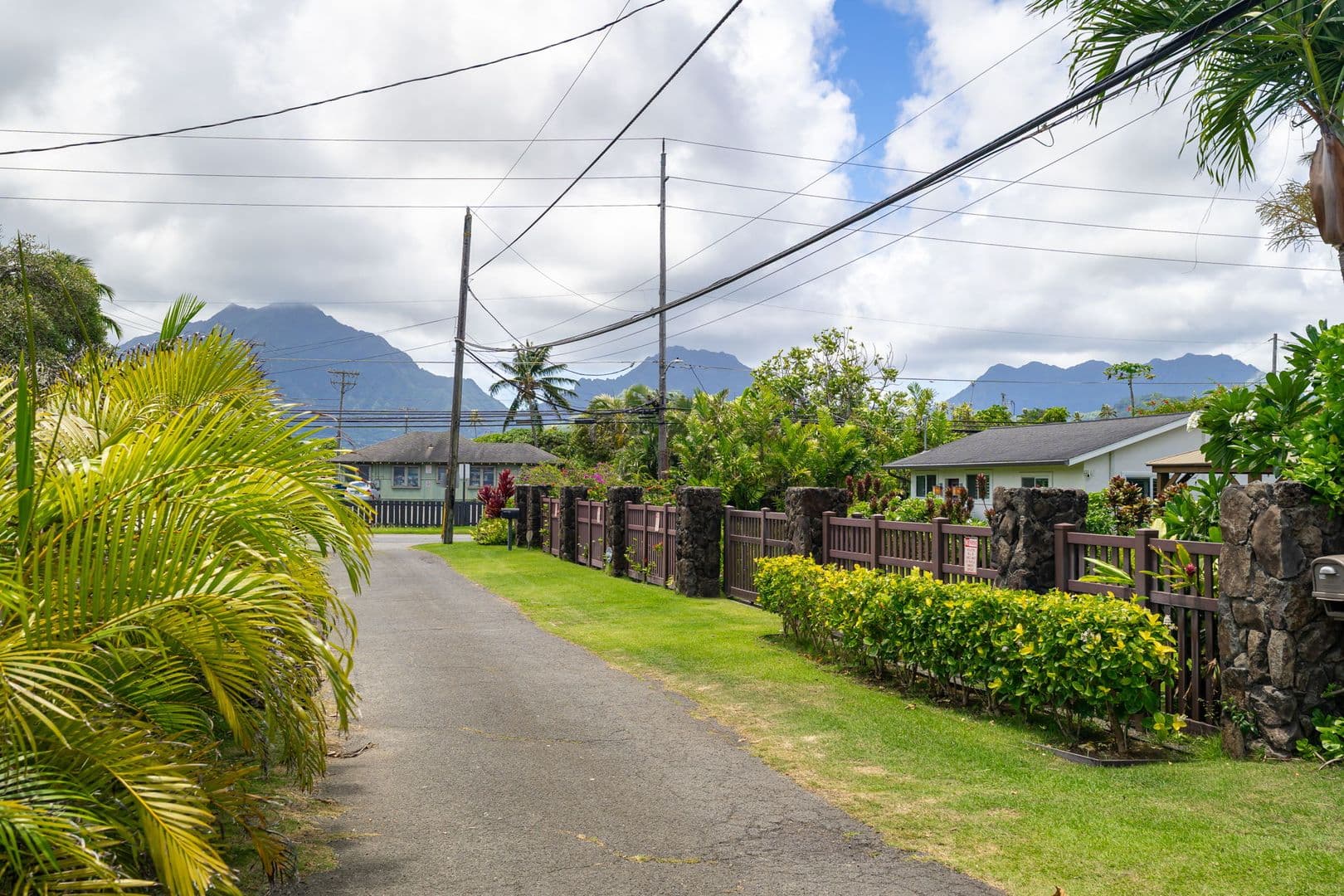 Kailua House: 110 N. Kalaheo Ave