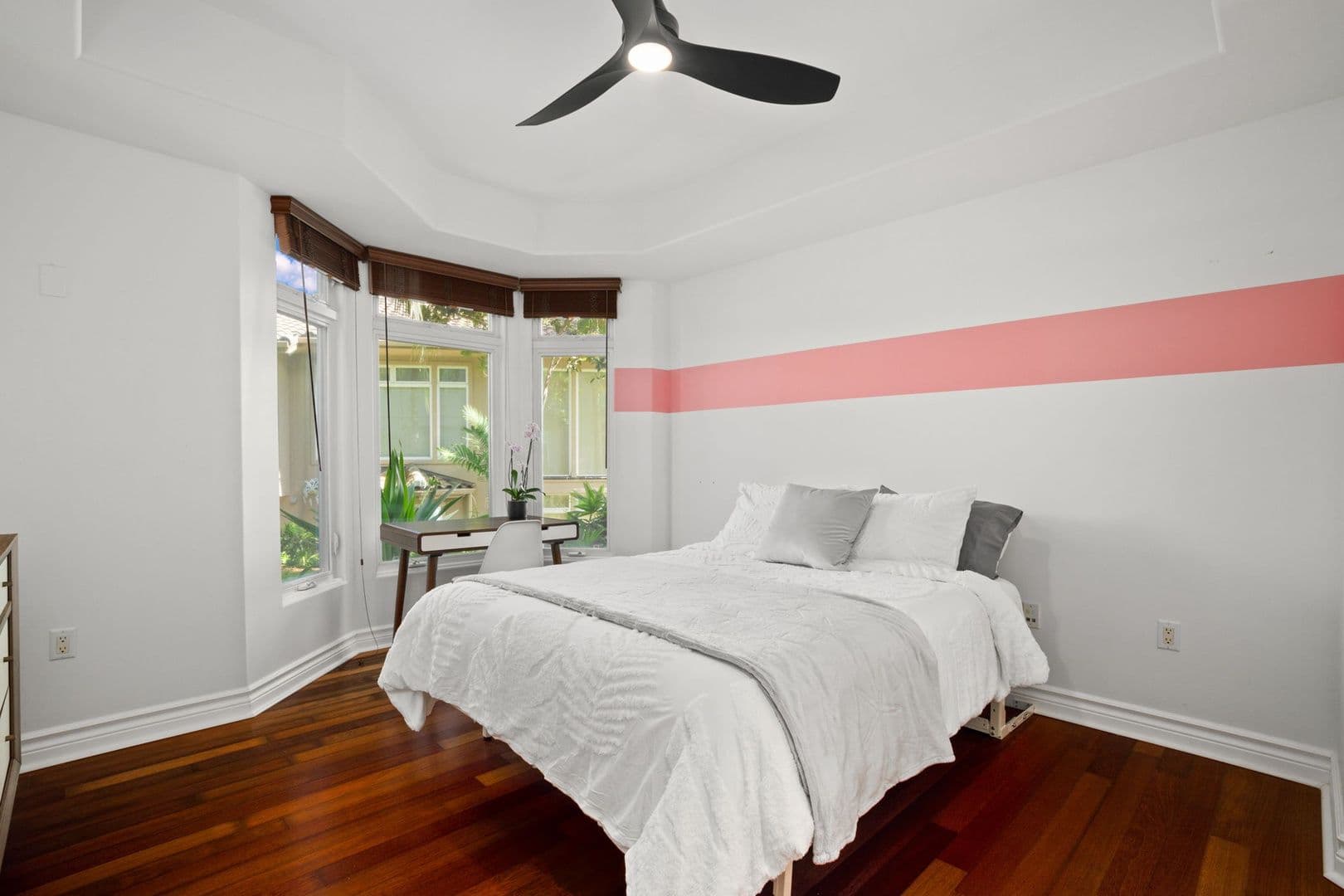 Princeville House: 4100 Queen Emma's Drive