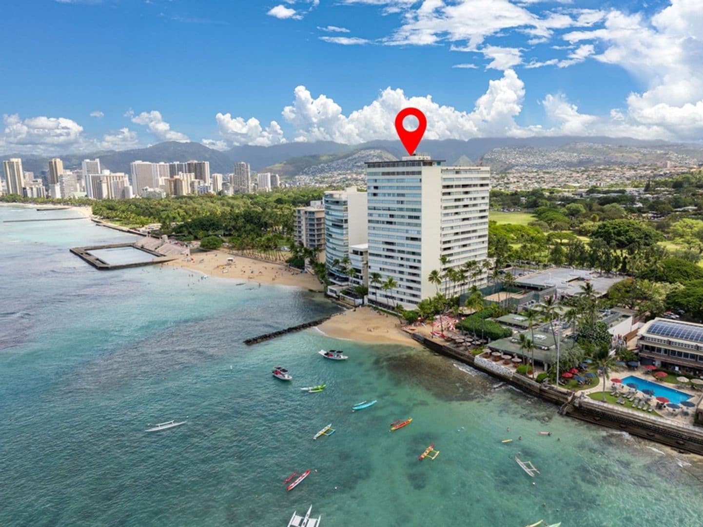 Honolulu House: 2895 Kalakaua Avenue