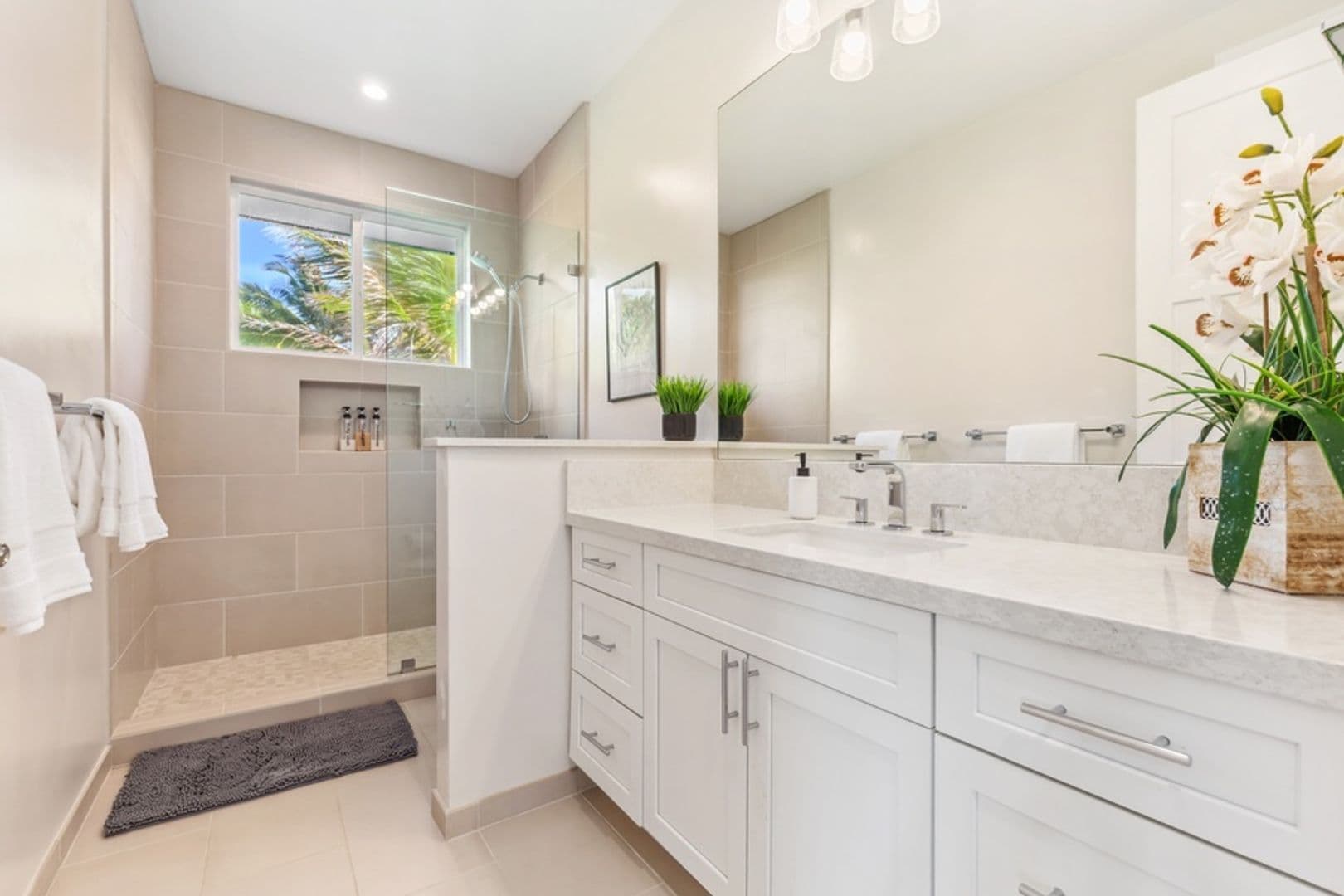Laie House: 55-137 Kamehameha Highway
