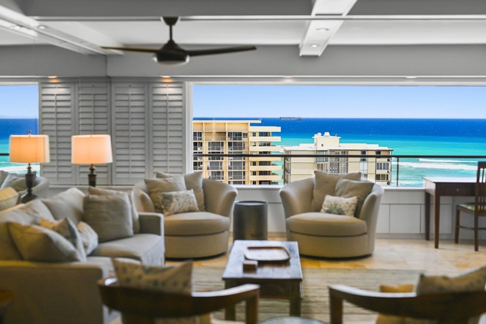 Honolulu House: 2895 Kalakaua Ave