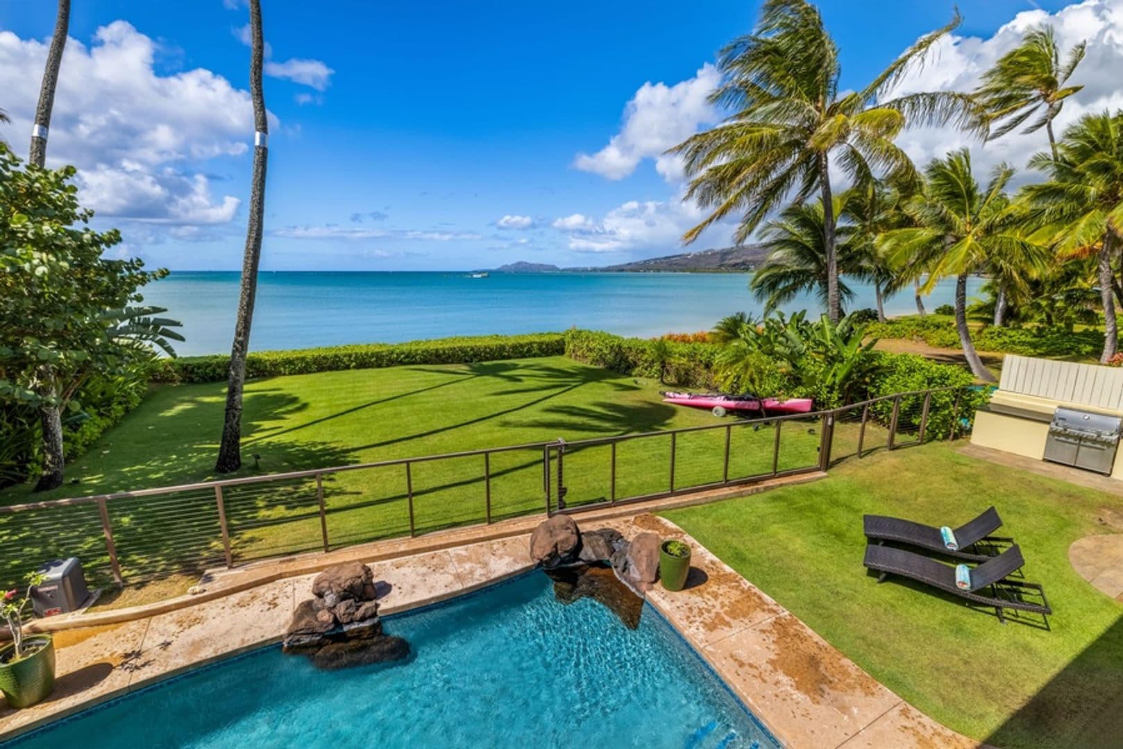 Honolulu House: 201 Portlock Road