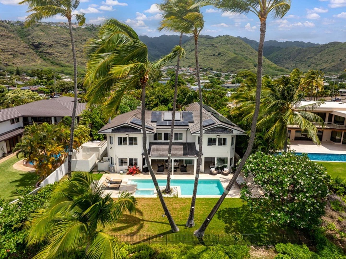 Honolulu House: 5641 Kalanianaole Hwy