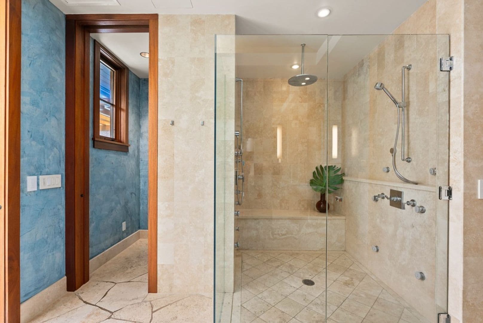 Kailua House: 396 Dune Cir