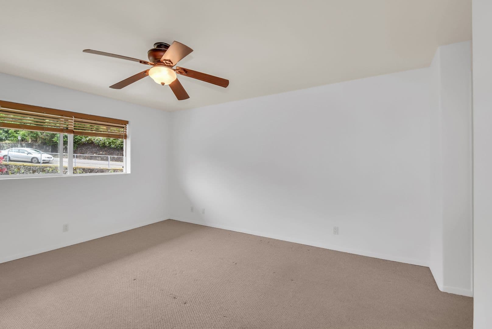 Captain Cook Apartment: 81-6229 Hind Rd