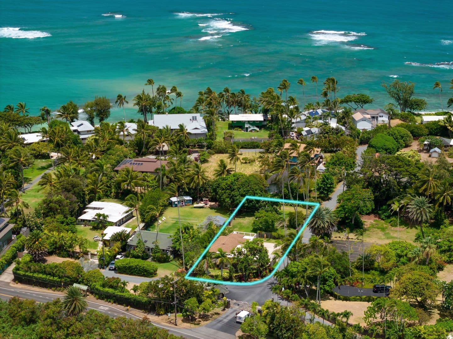 Kahuku House: 57-357 Pahipahialua Street