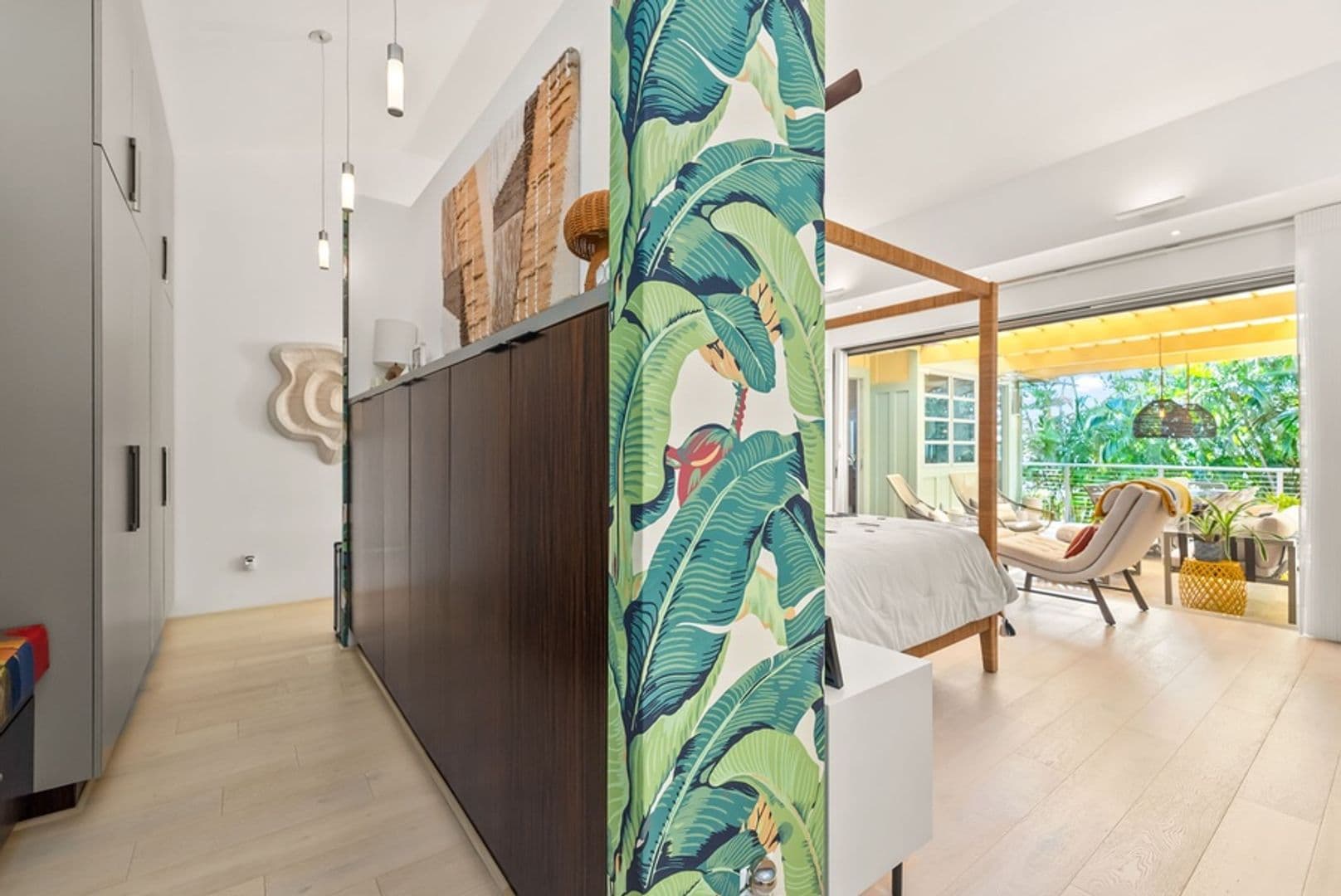 Honolulu House: 1507 Ehupua Place
