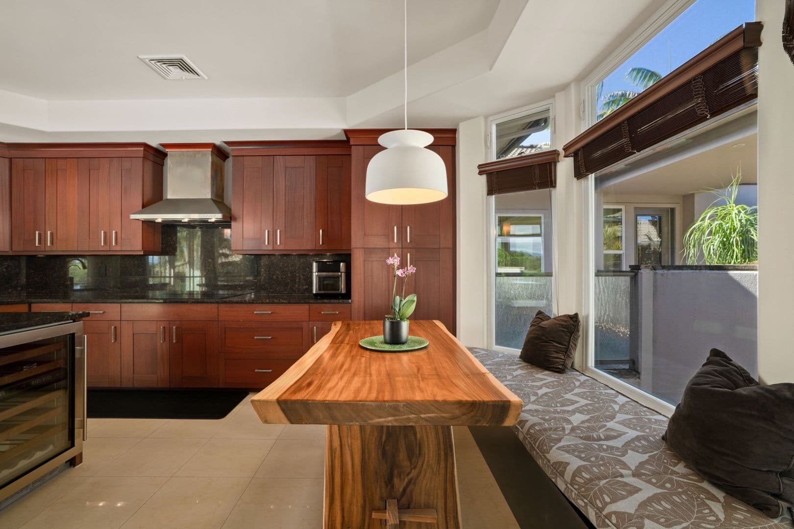 Princeville House: 4100 Queen Emma's Drive