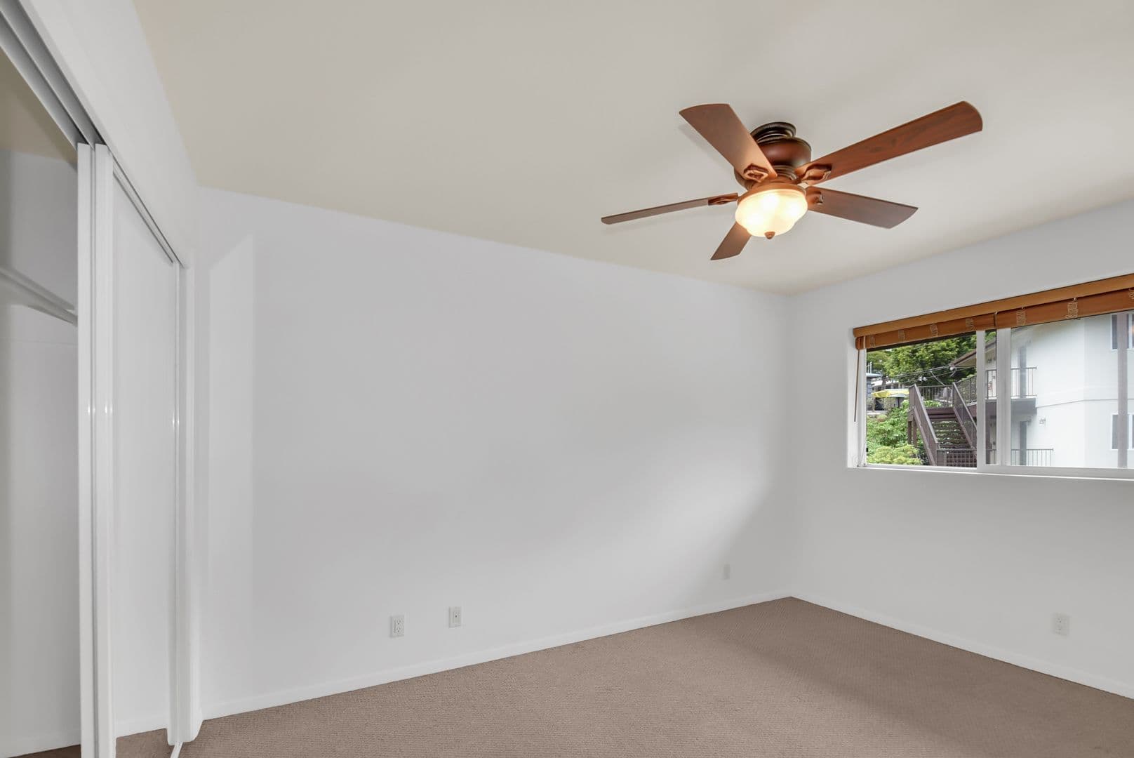 Captain Cook Apartment: 81-6229 Hind Rd