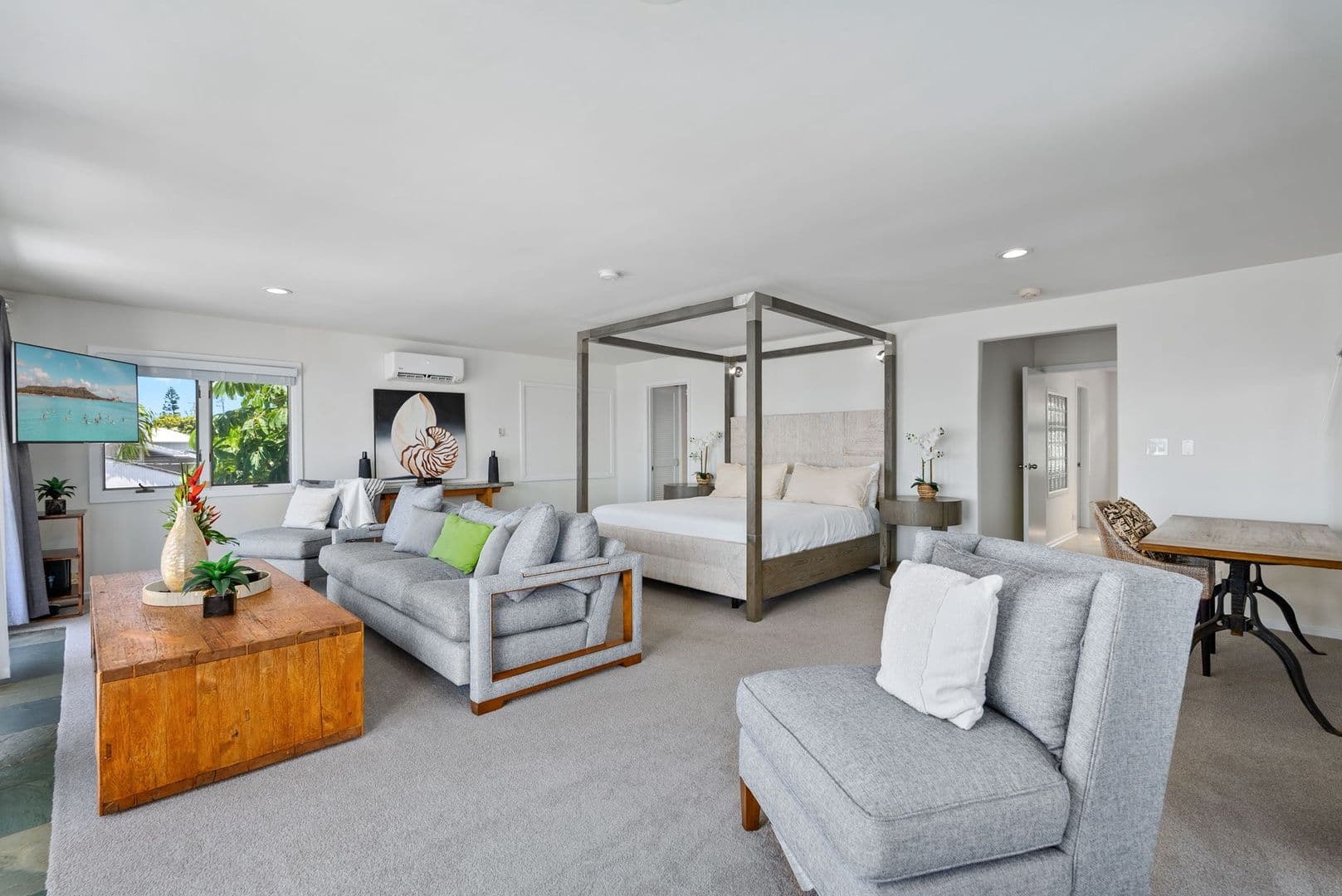Honolulu House: 5005 Kalanianaole Highway