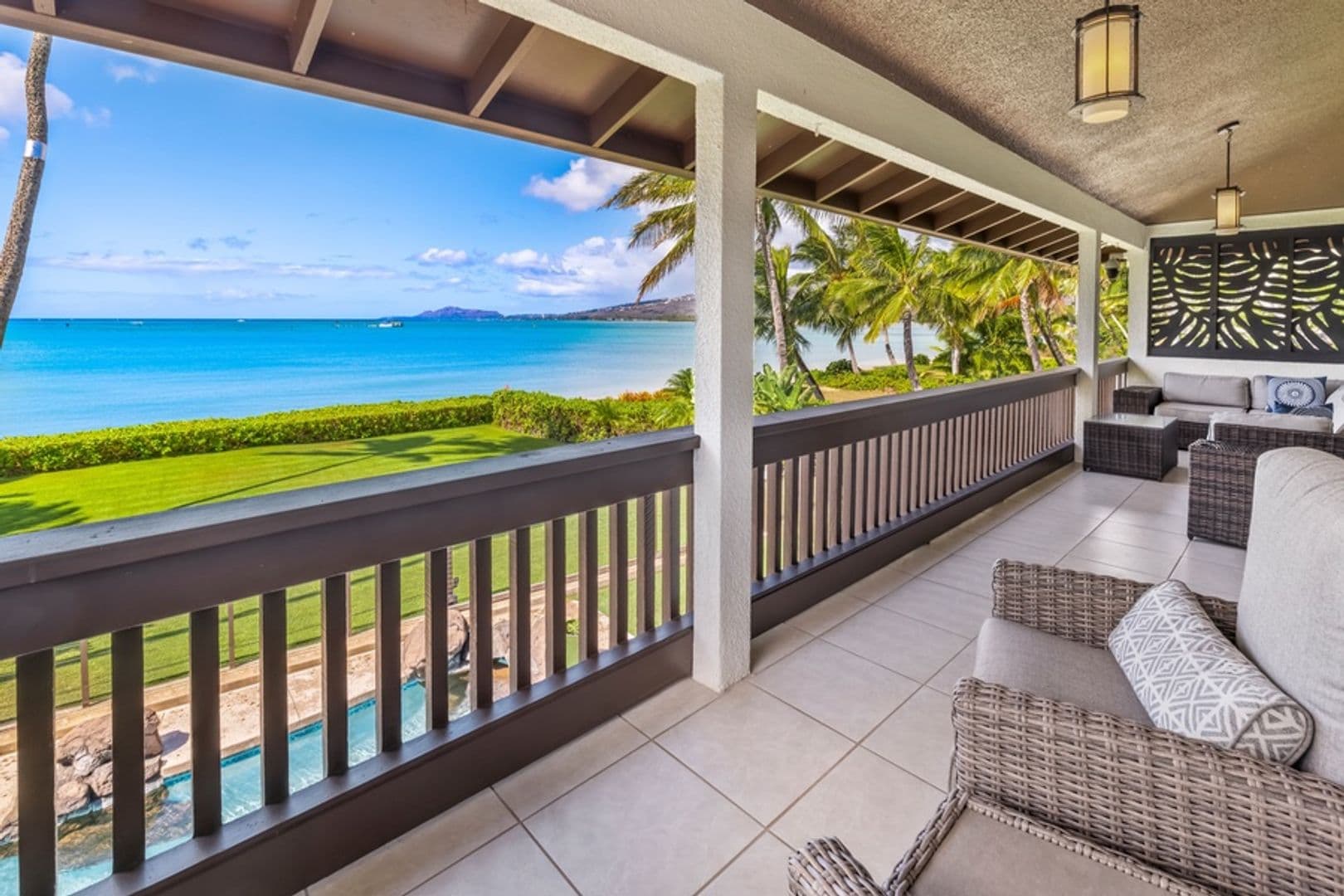 Honolulu House: 201 Portlock Road