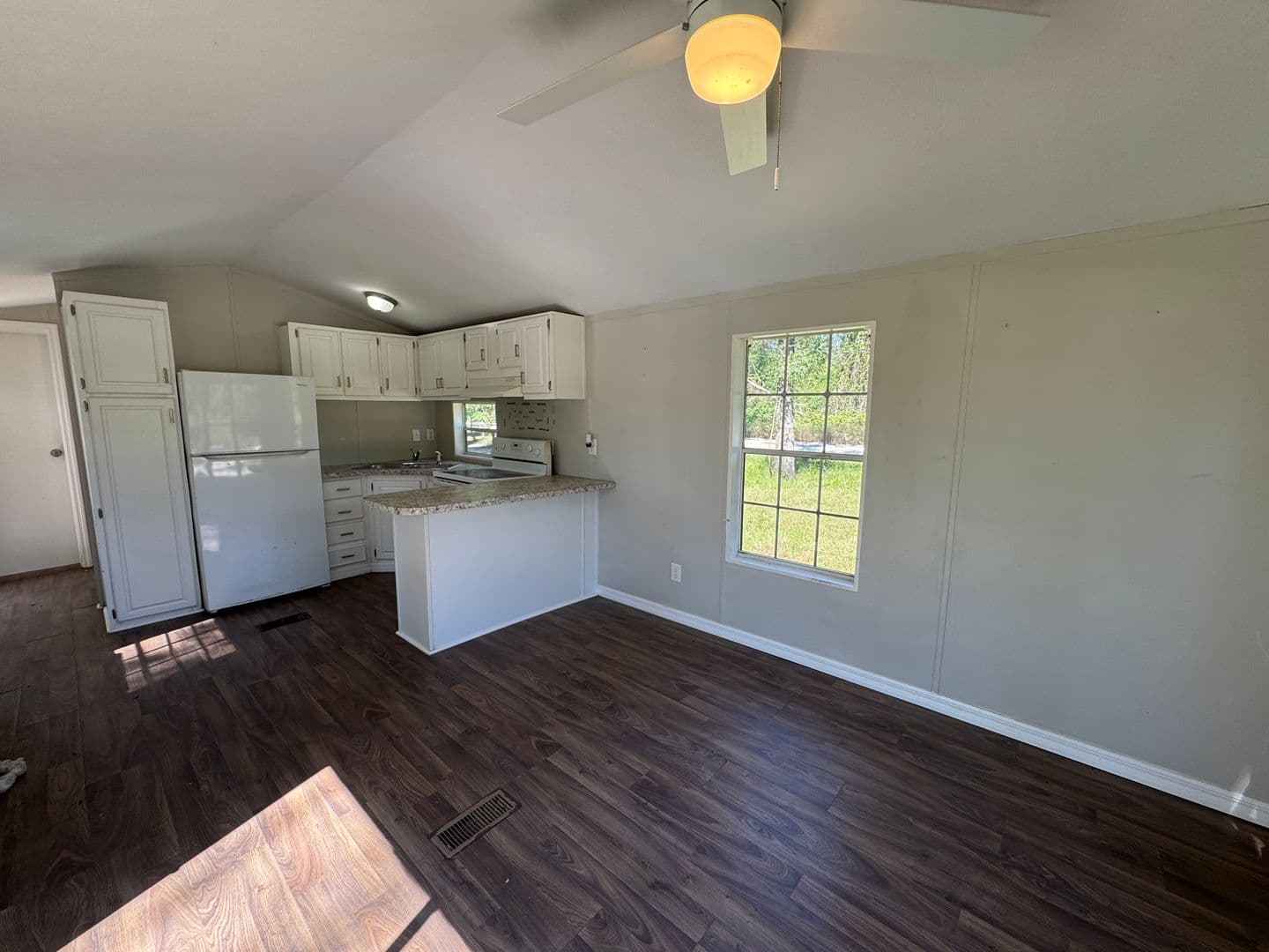 Live Oak House: 1483 177th Rd
