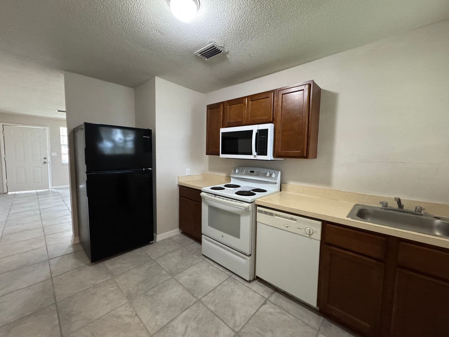 Lake City Apartment: SW Michigan Street