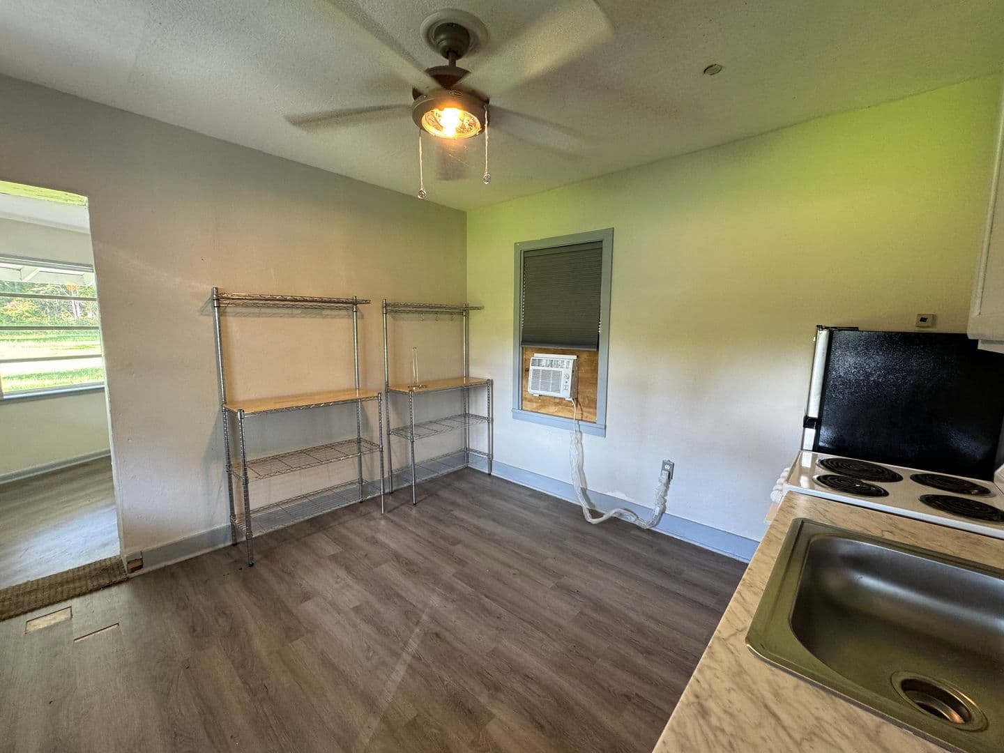 White Springs Apartment: 12534 Roberts St - Unit 1