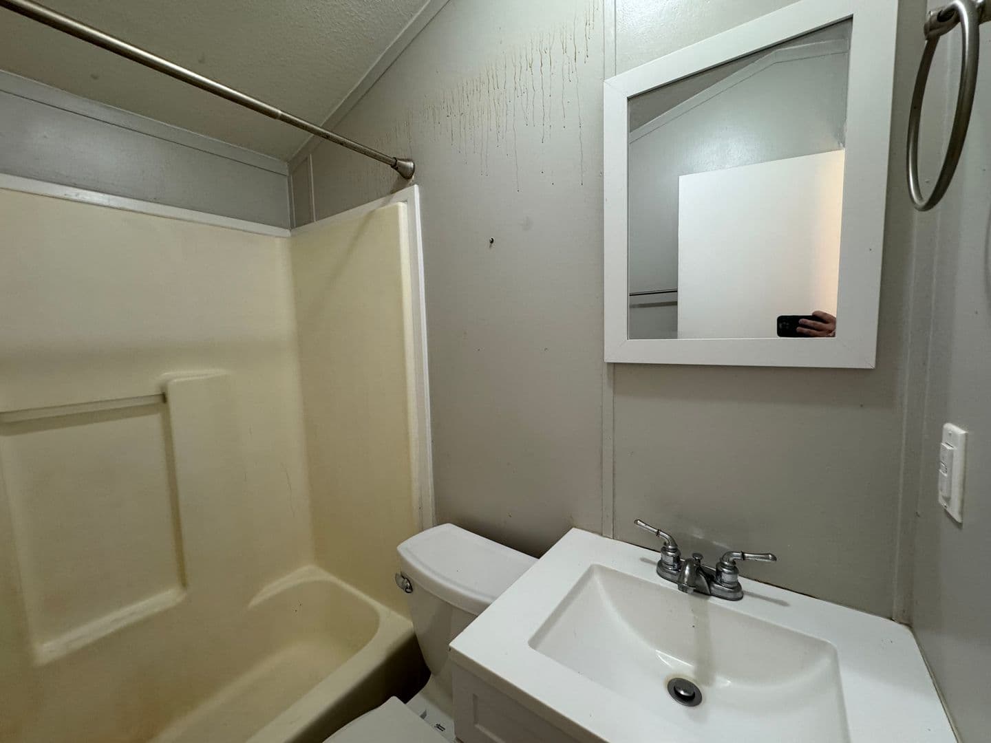 Live Oak House: 1483 177th Rd