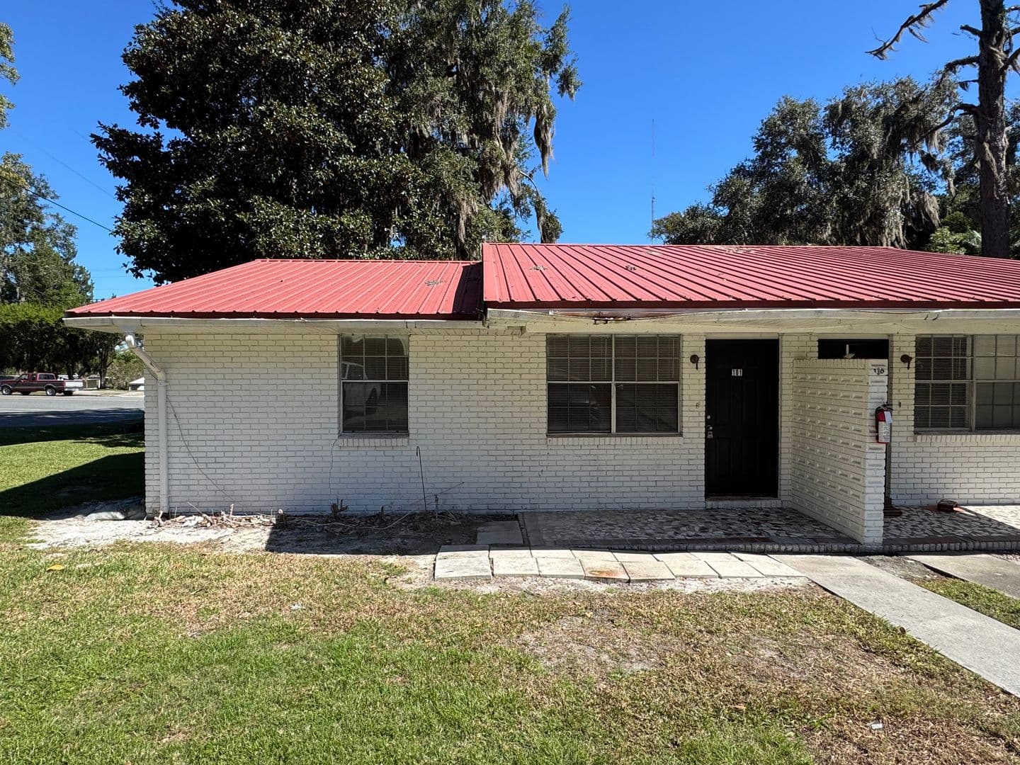 Lake City Apartment: SW Michigan Street
