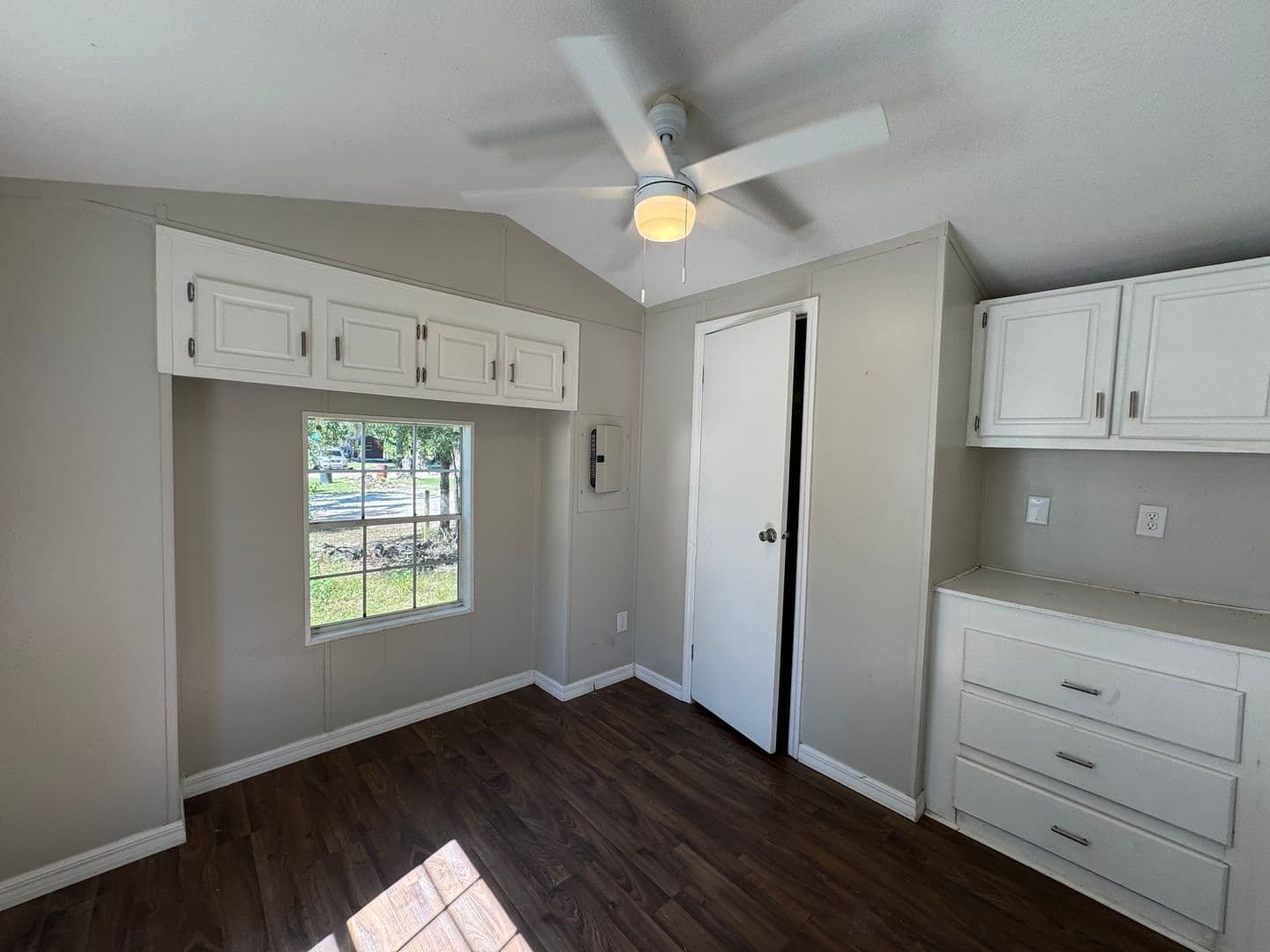 Live Oak House: 1483 177th Rd