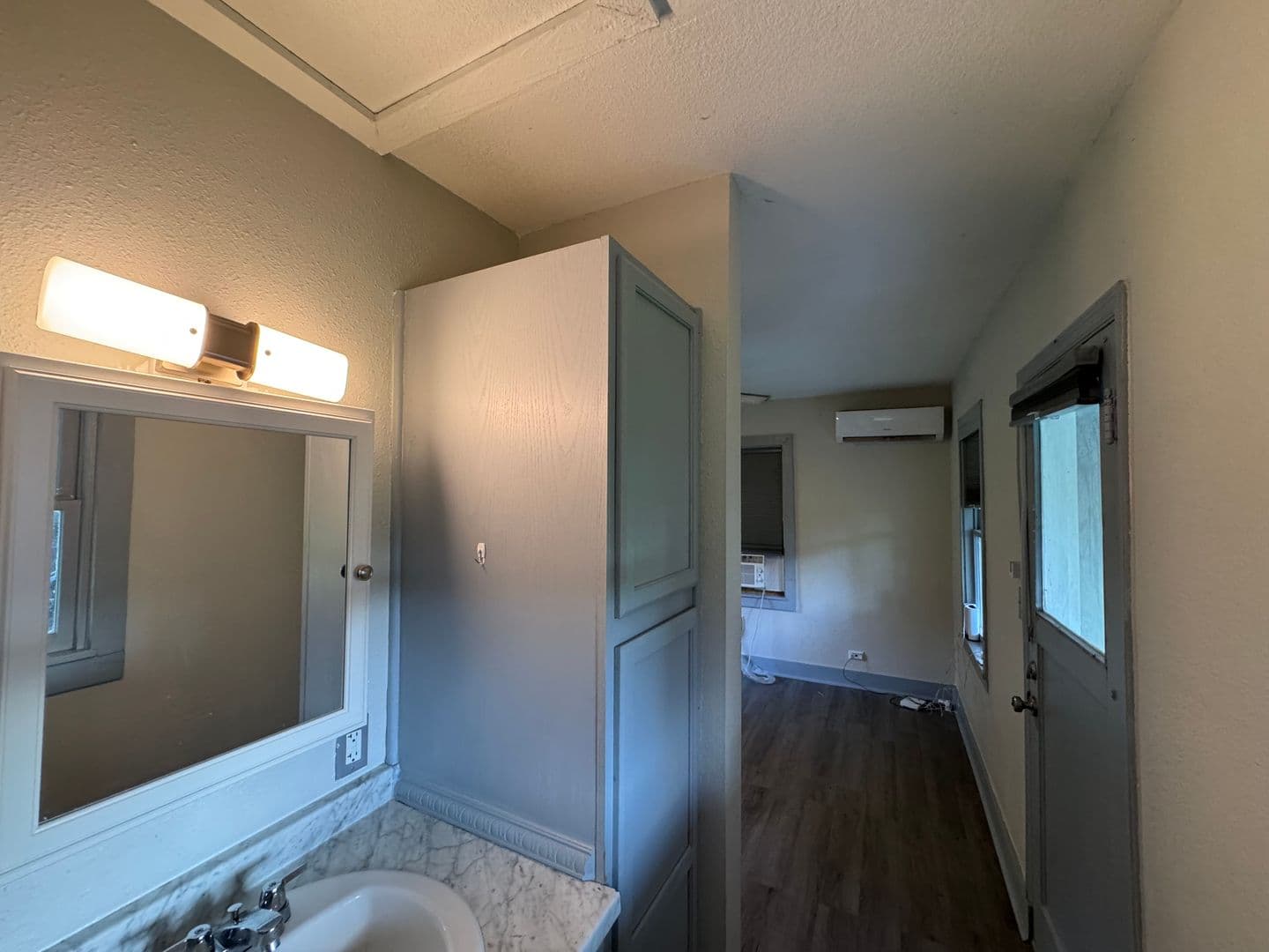 White Springs Apartment: 12534 Roberts St - Unit 1