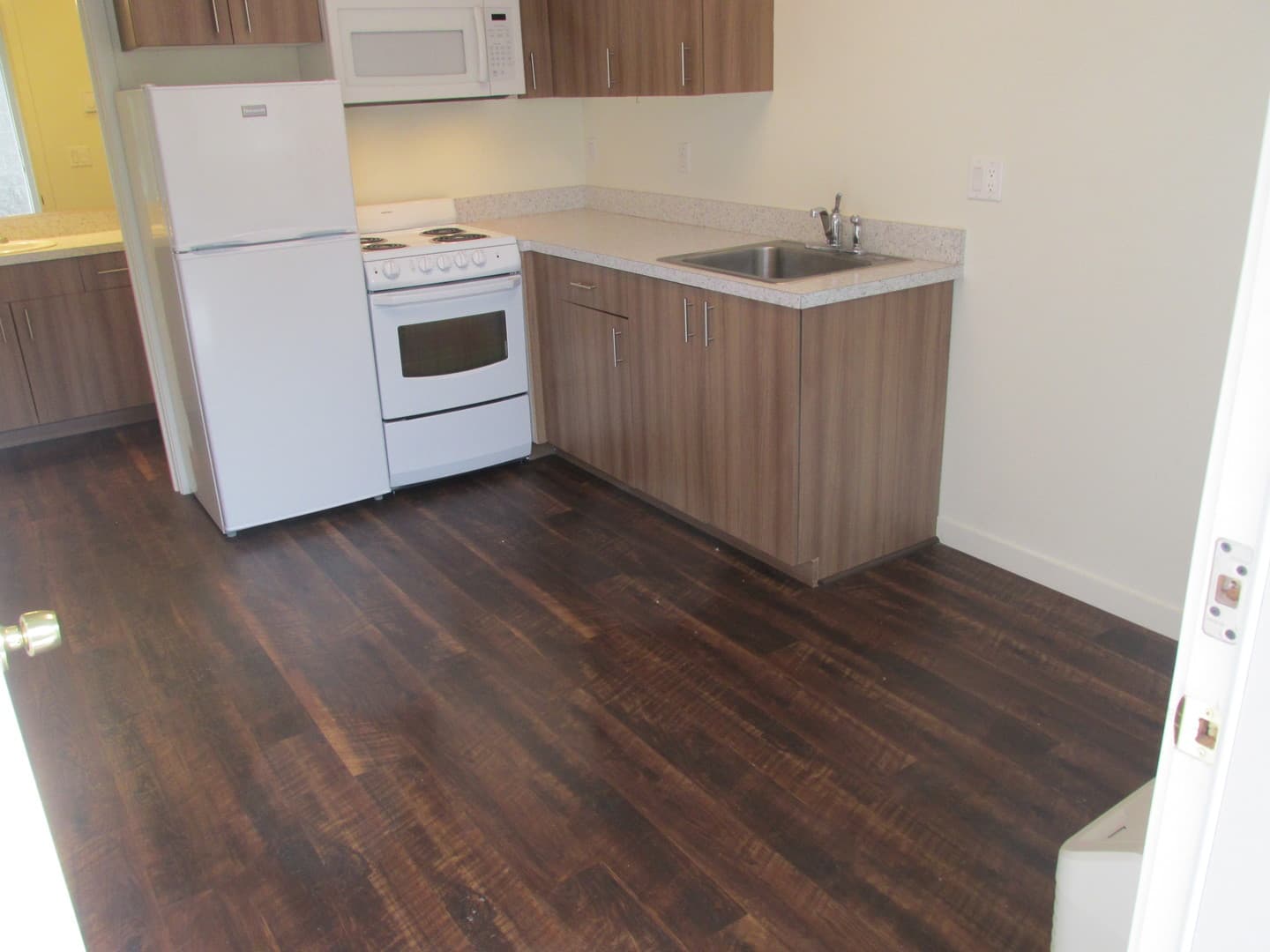 Portland Apartment: 8049 SE Center St.