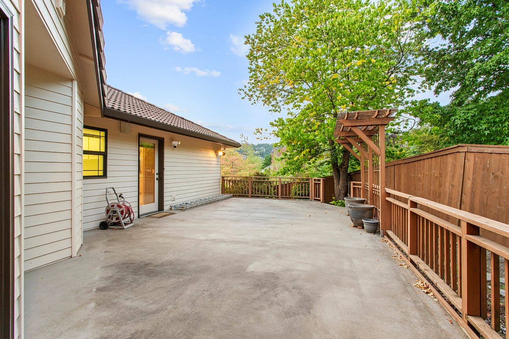 Happy Valley House: 12345 SE Wagner St