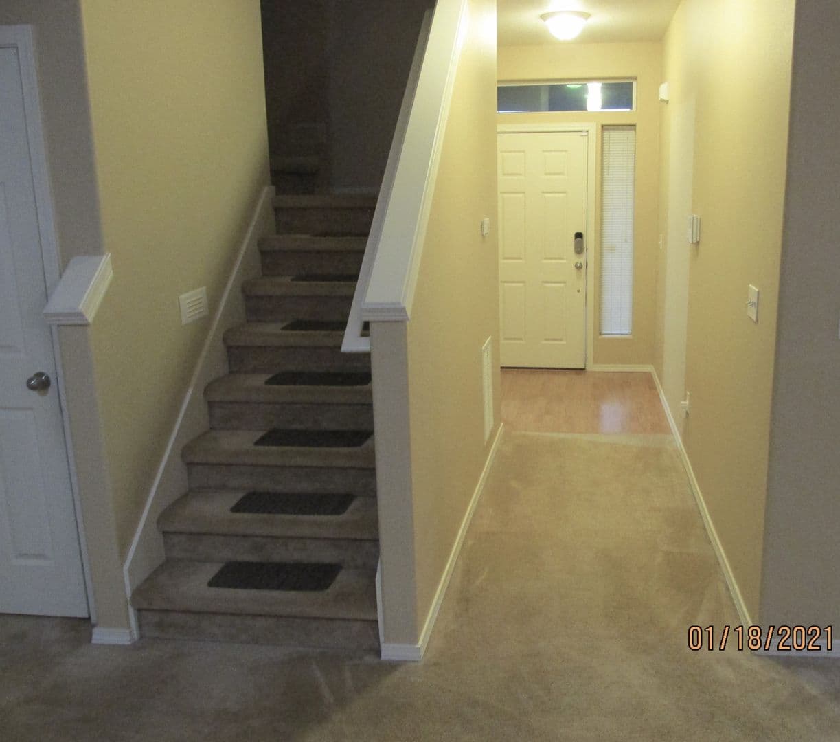 Troutdale House: 1651 SW Miranda Pl