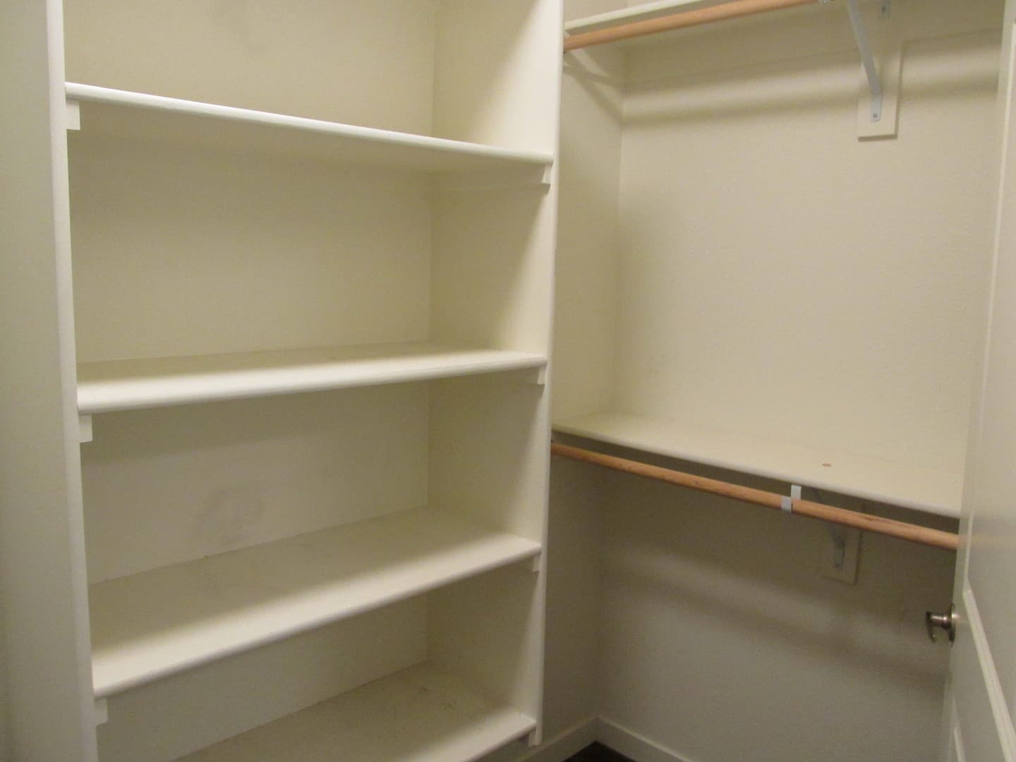 Portland Apartment: 8049 SE Center St.