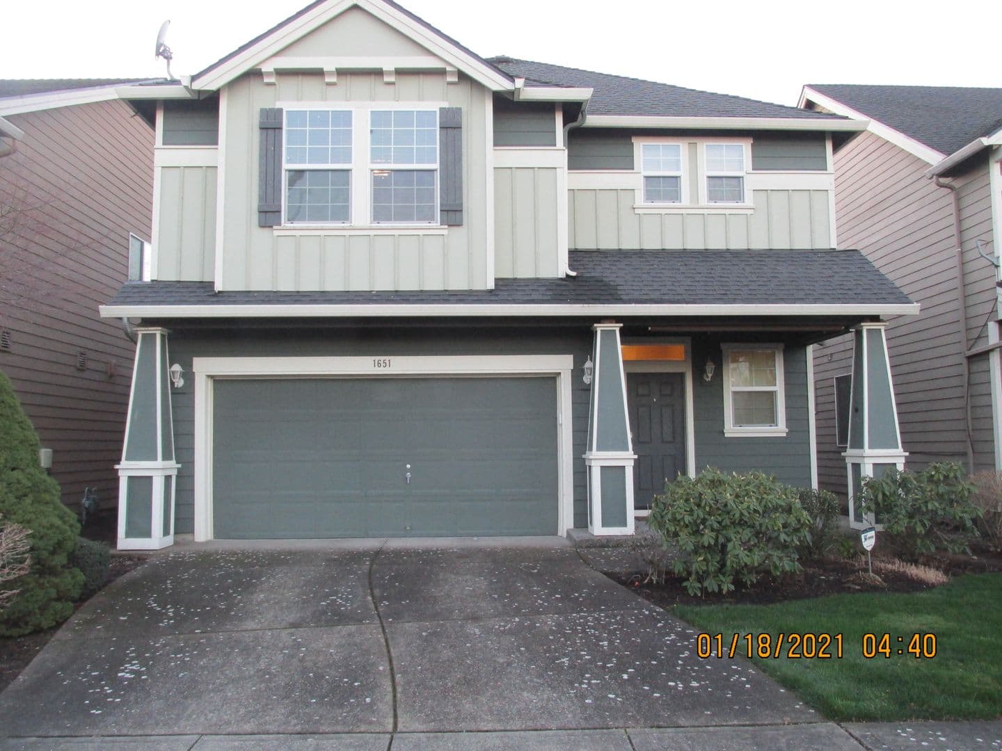 Troutdale House: 1651 SW Miranda Pl