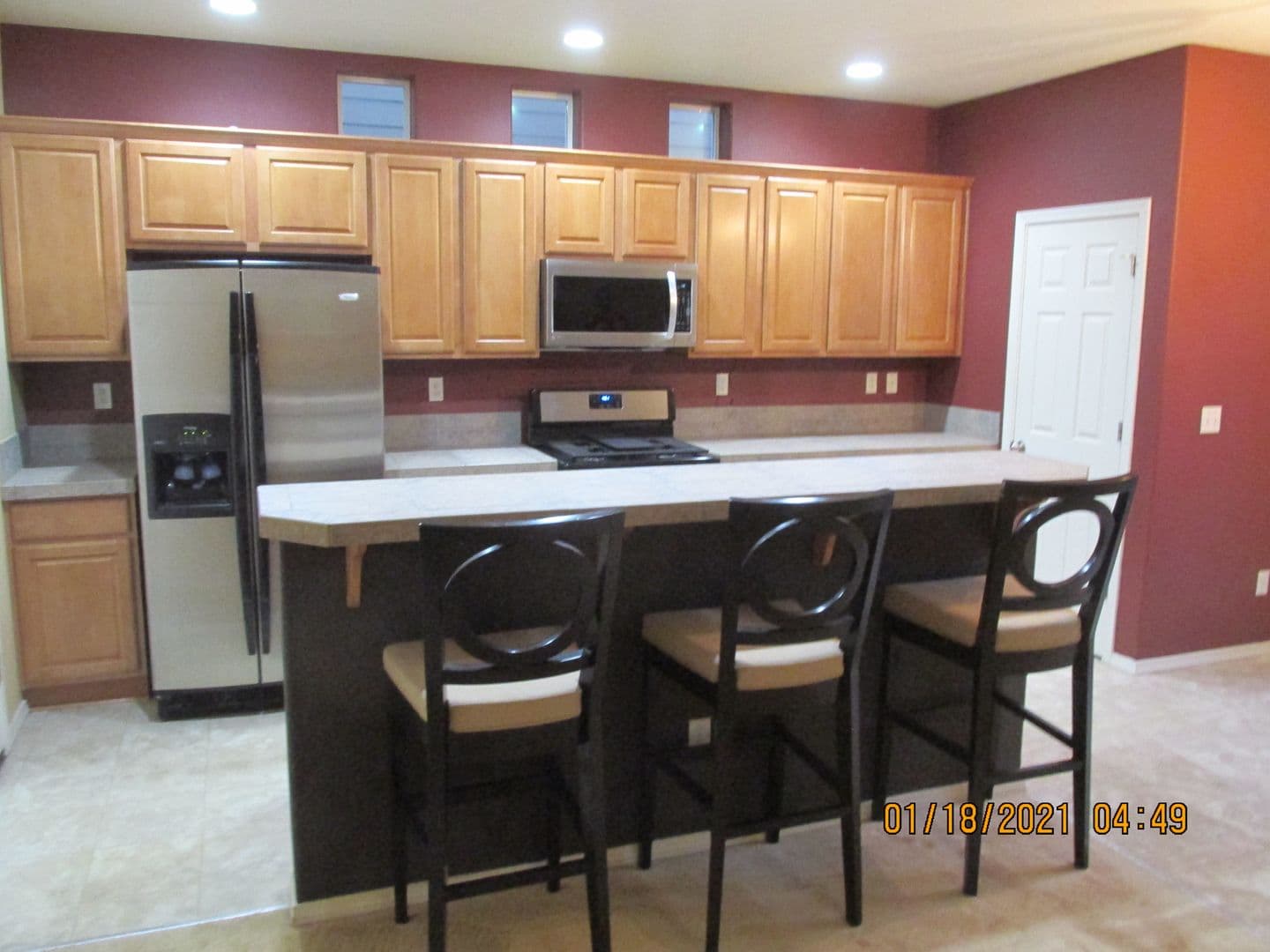 Troutdale House: 1651 SW Miranda Pl