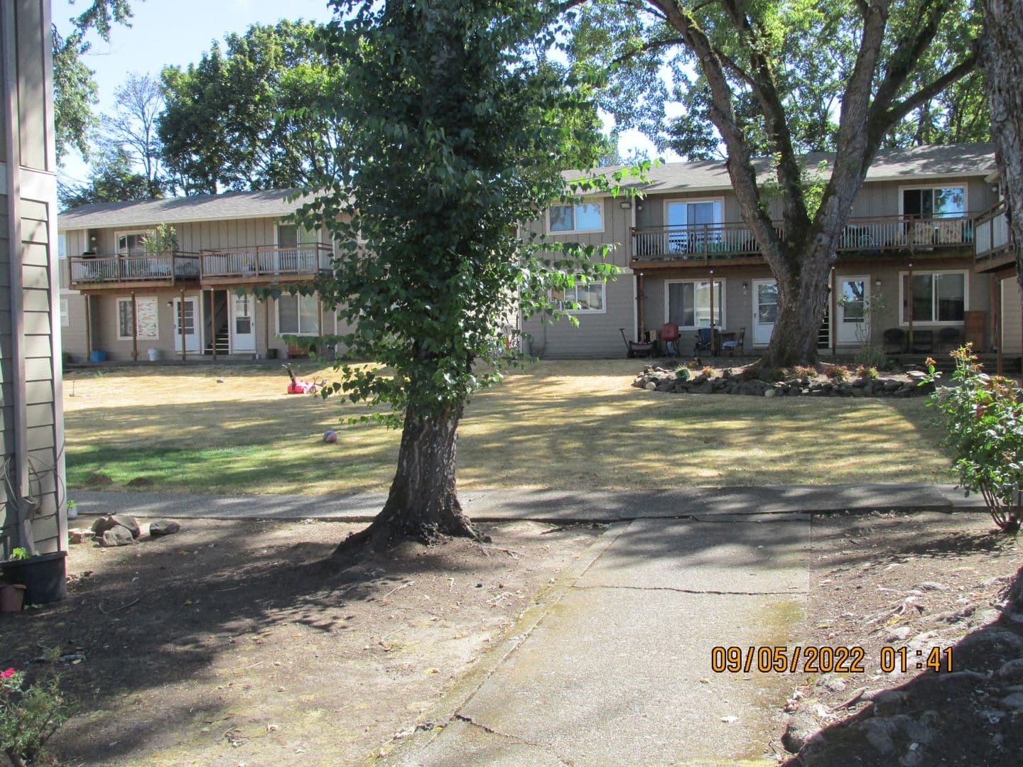 Milwaukie Apartment: 7015 Se Lake Rd