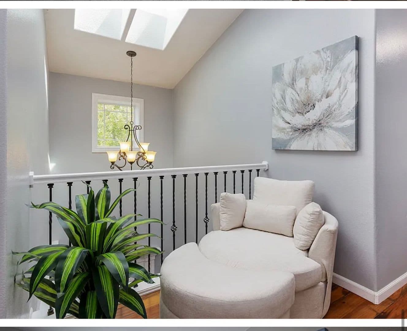 Gresham House: 3541 SW Wonderview Ave.