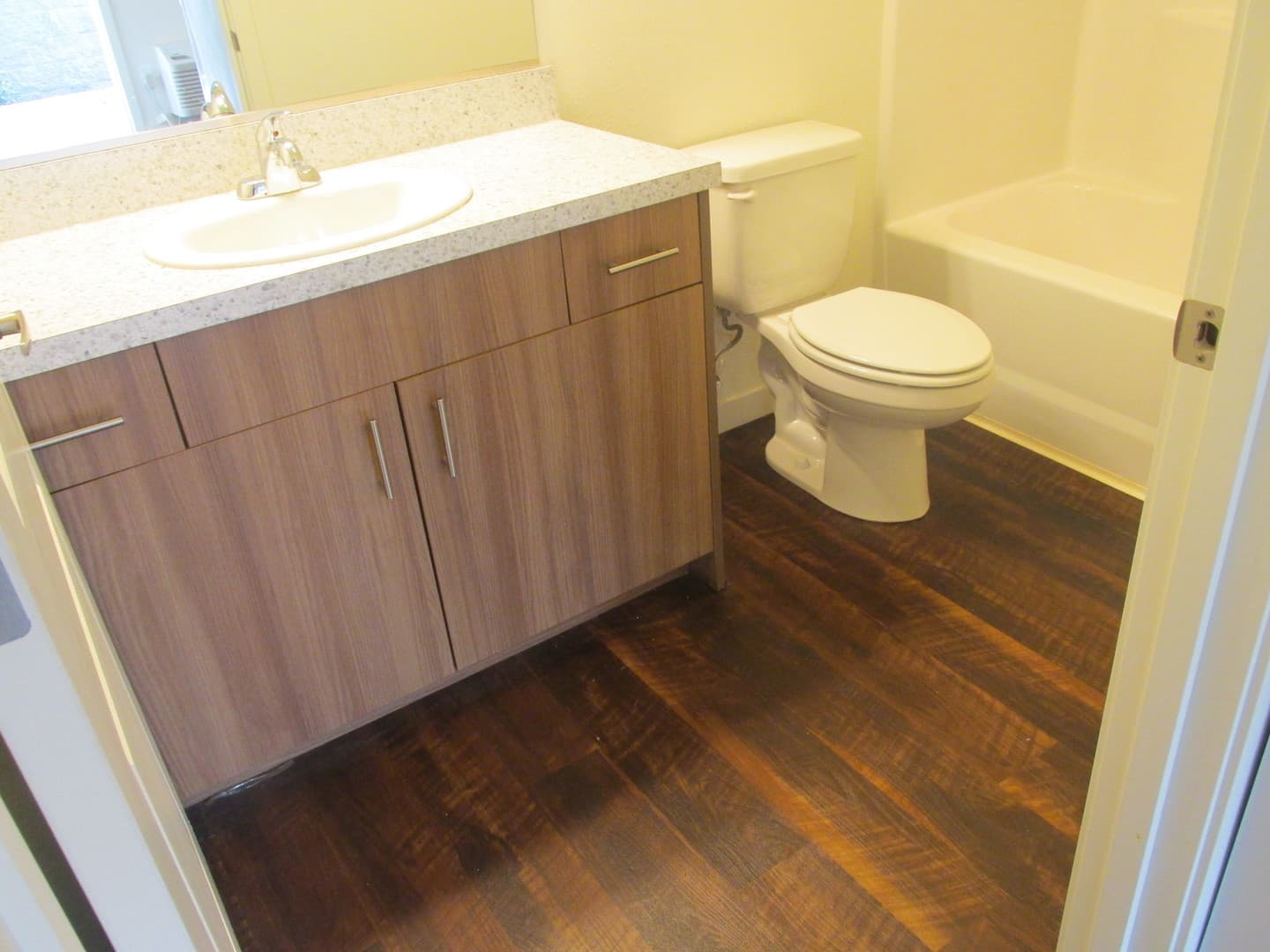 Portland Apartment: 8049 SE Center St.