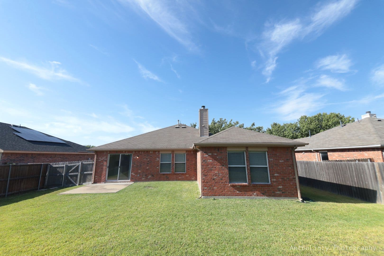 Forney House: 122 Redbud Dr