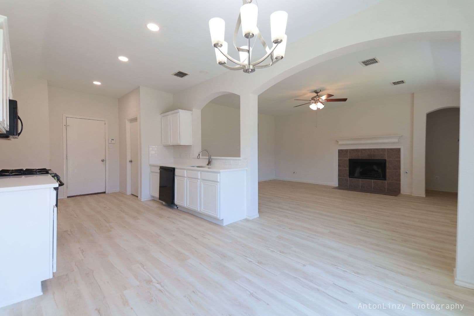 Forney House: 122 Redbud Dr