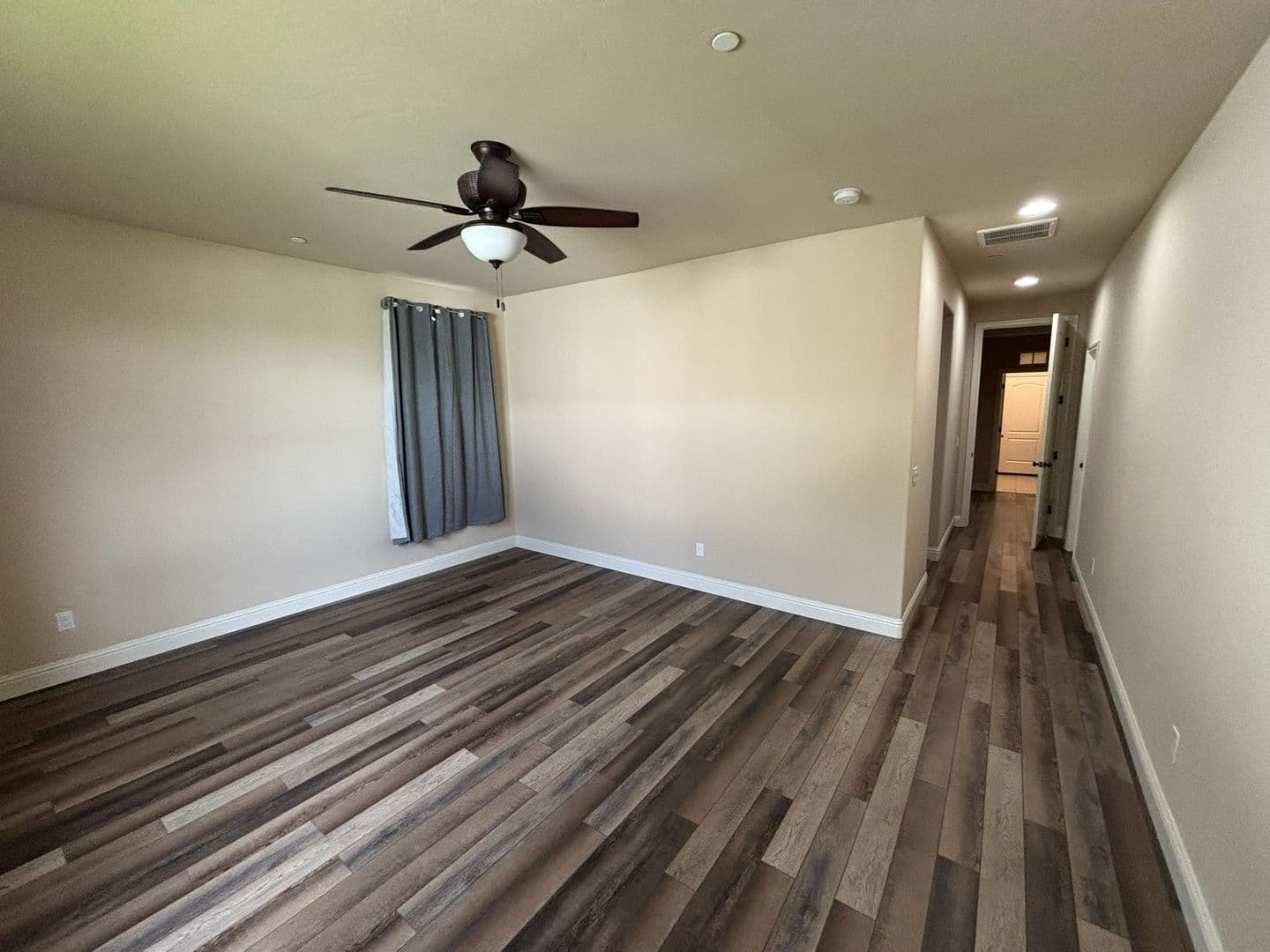BAKERSFIELD House: 14802 YELLOW LUPINE DR.