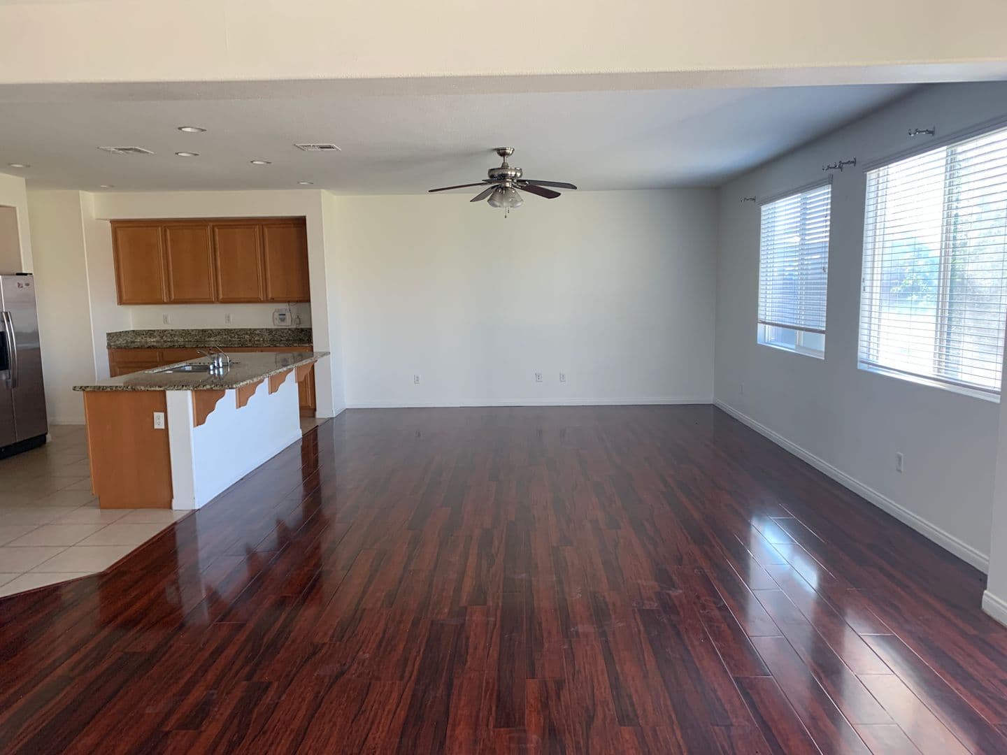BAKERSFIELD House: 11717 CALIFORNIA POPPY DR