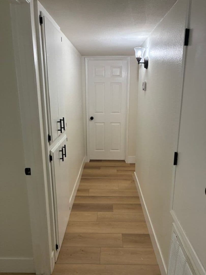 BAKERSFIELD House: 6112 HERB WAY