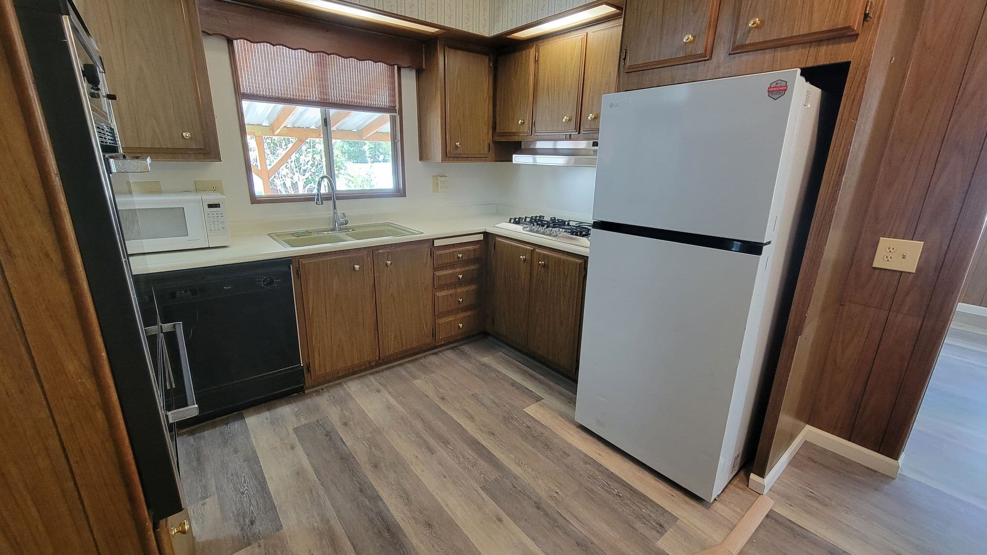 FRAZIER PARK House: 912 WOODROW WAY