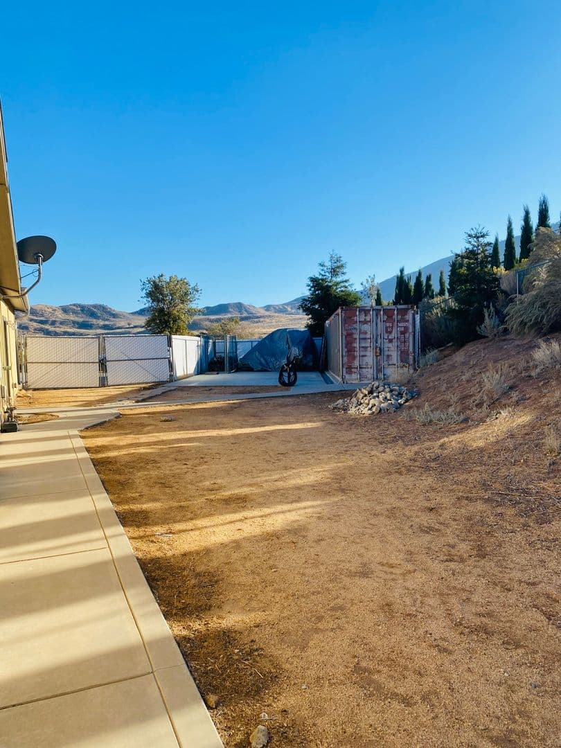 LEBEC House: 801 CUDDY CANYON RD