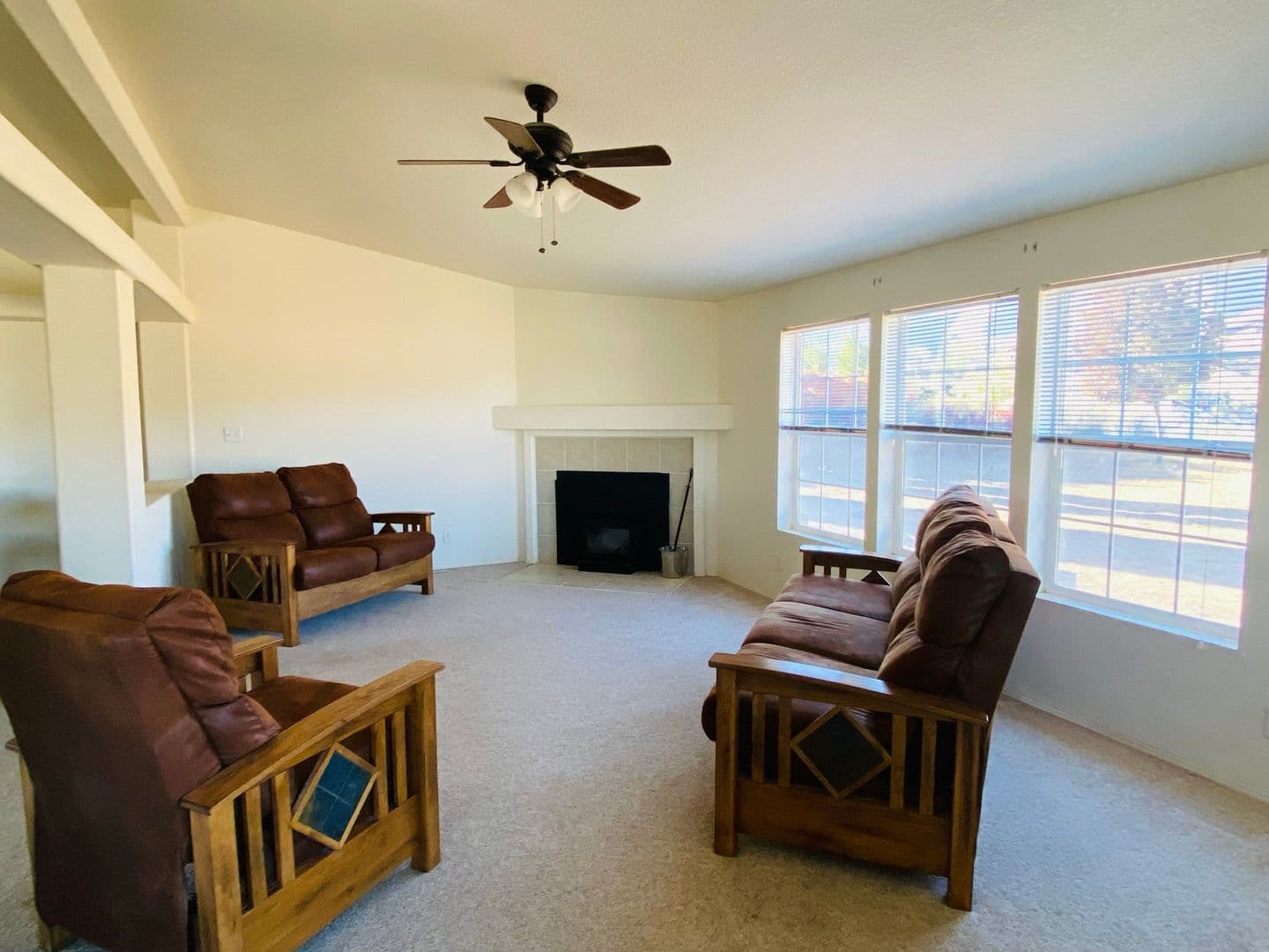 LEBEC House: 801 CUDDY CANYON RD