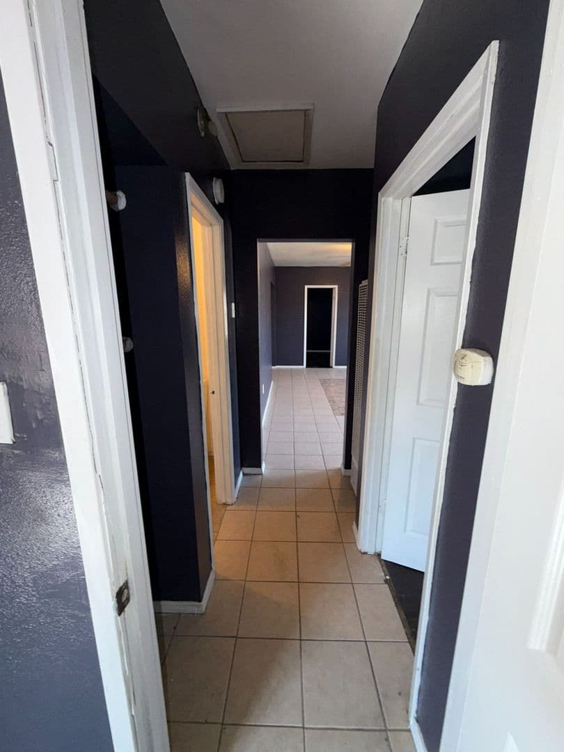 BAKERSFIELD House: 2605 BUDDY DRIVE