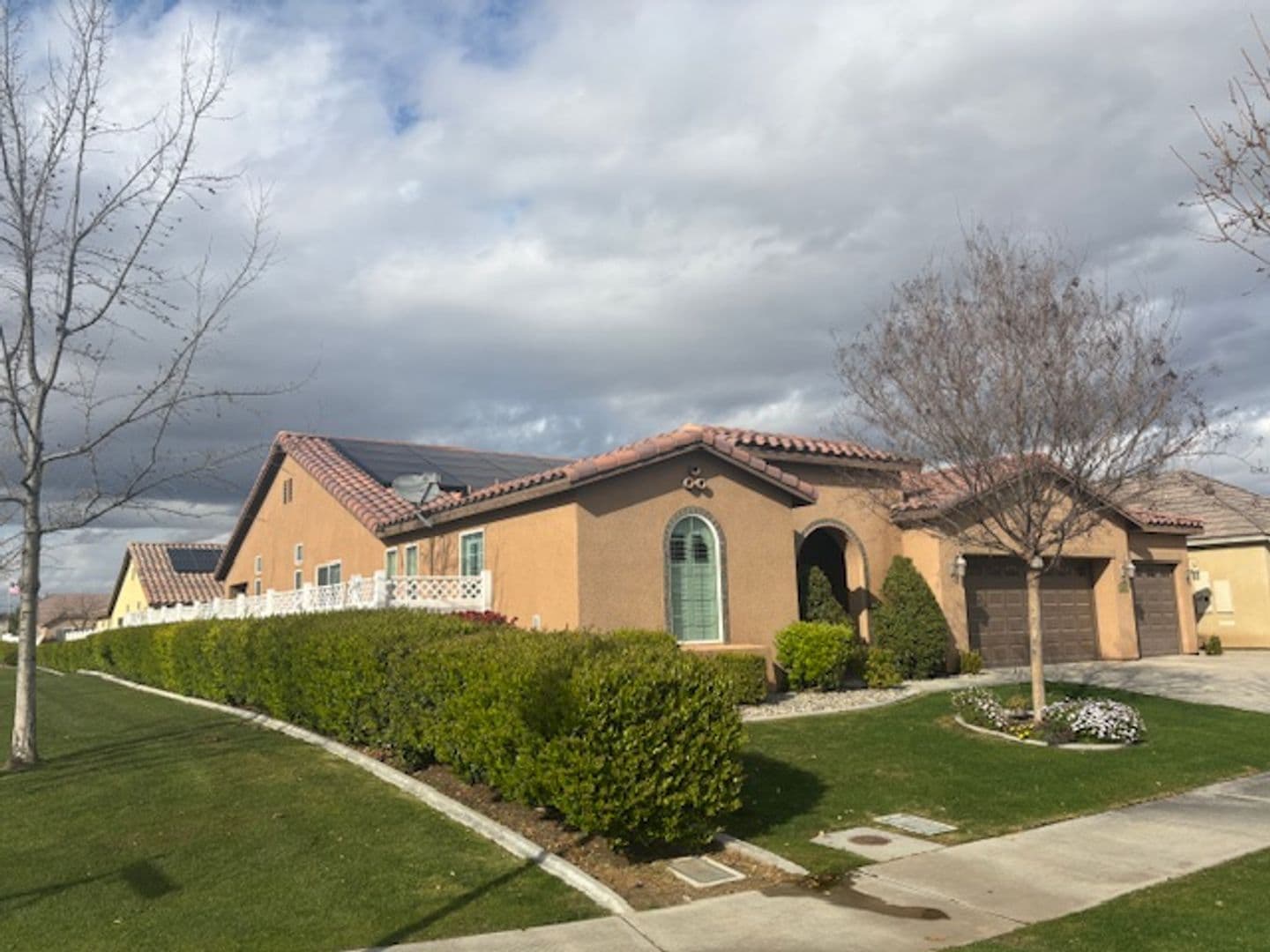 BAKERSFIELD House: 14802 YELLOW LUPINE DR.