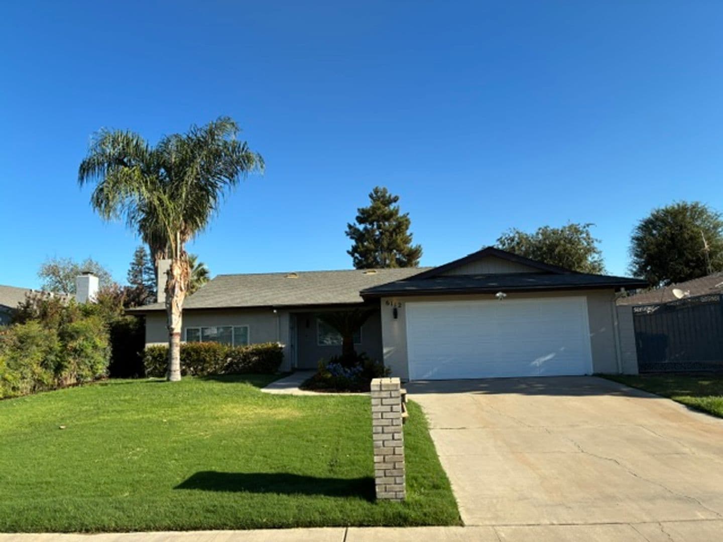 BAKERSFIELD House: 6112 HERB WAY