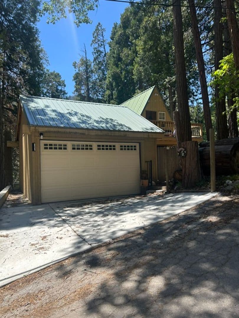 WOFFORD HEIGHTS House: 10905 ELM DR.