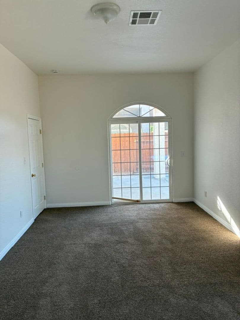 Bakersfield House: 2706 Trentino Ave.