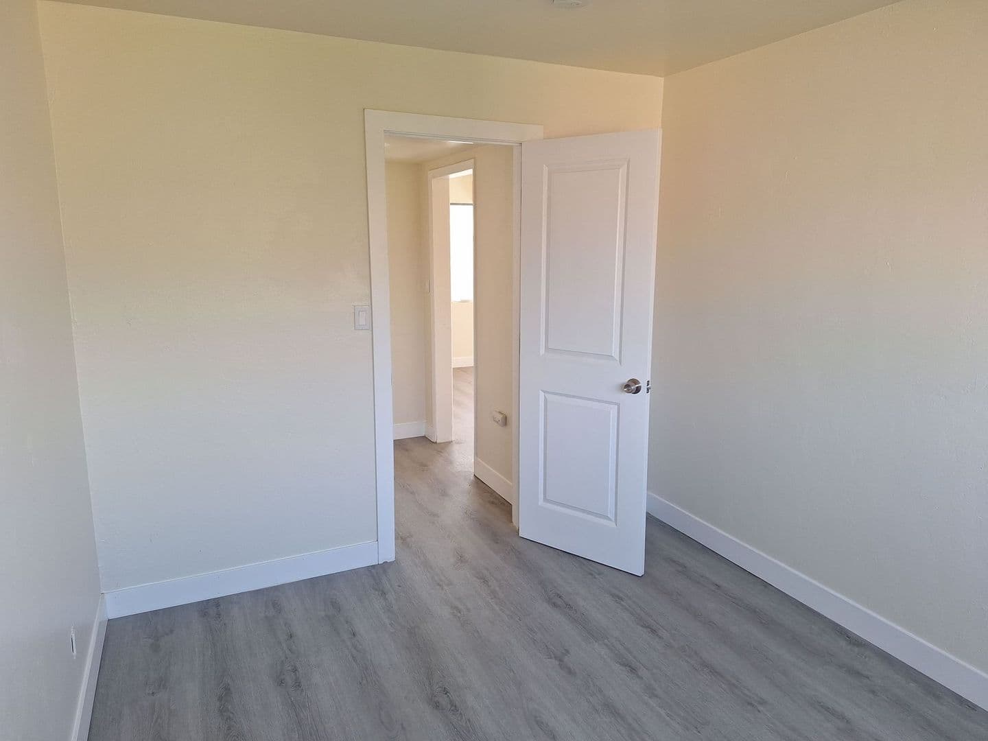 BAKERSFIELD Apartment: 224 WILSON AVE