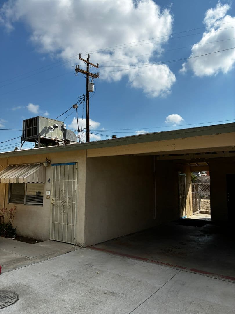 BAKERSFIELD Apartment: 226 STINE RD