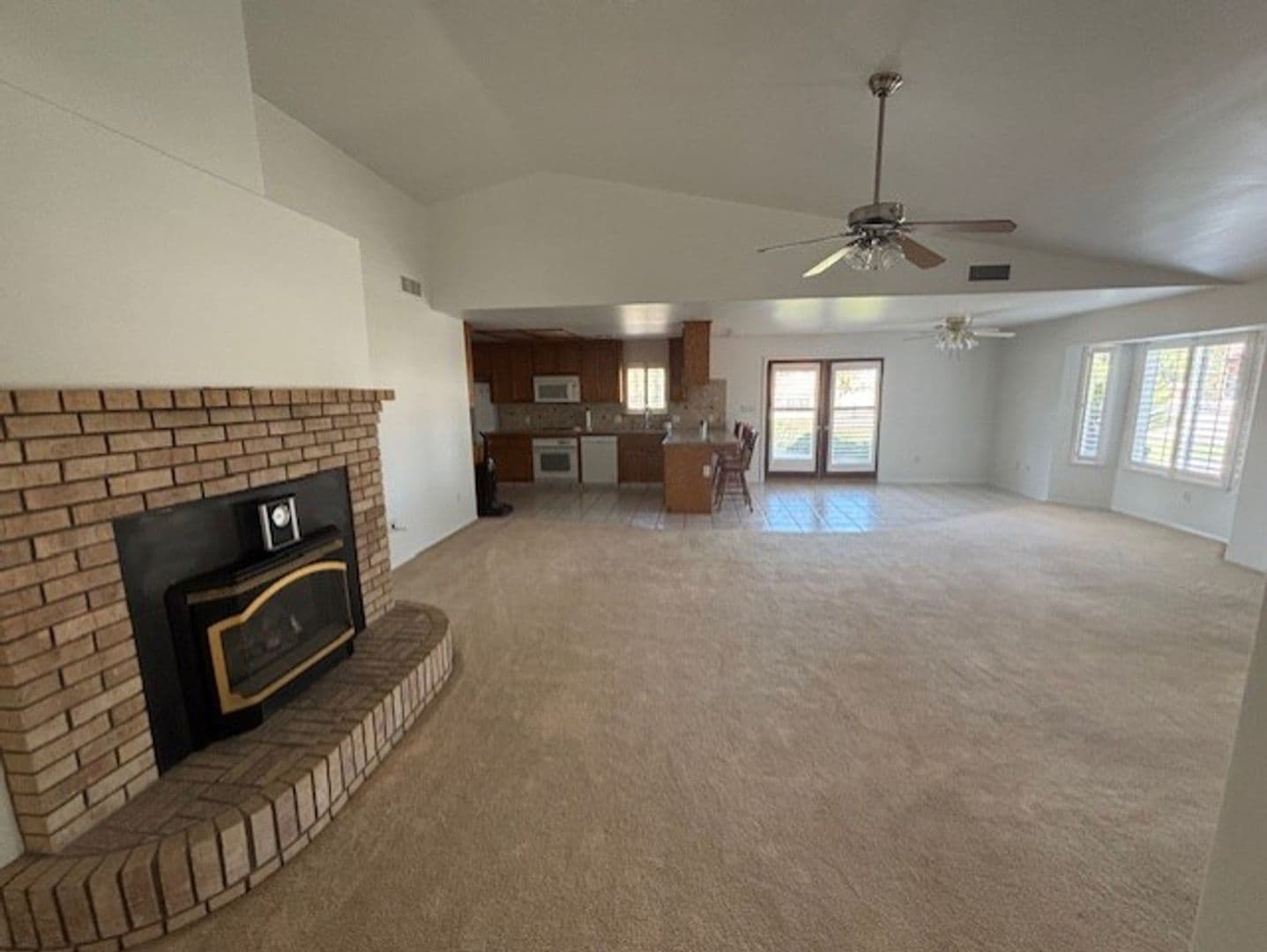 BAKERSFIELD House: 1555 KUHIO ST.